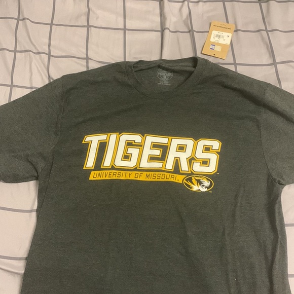 Missouri Tigers tshirt - Picture 2 of 3